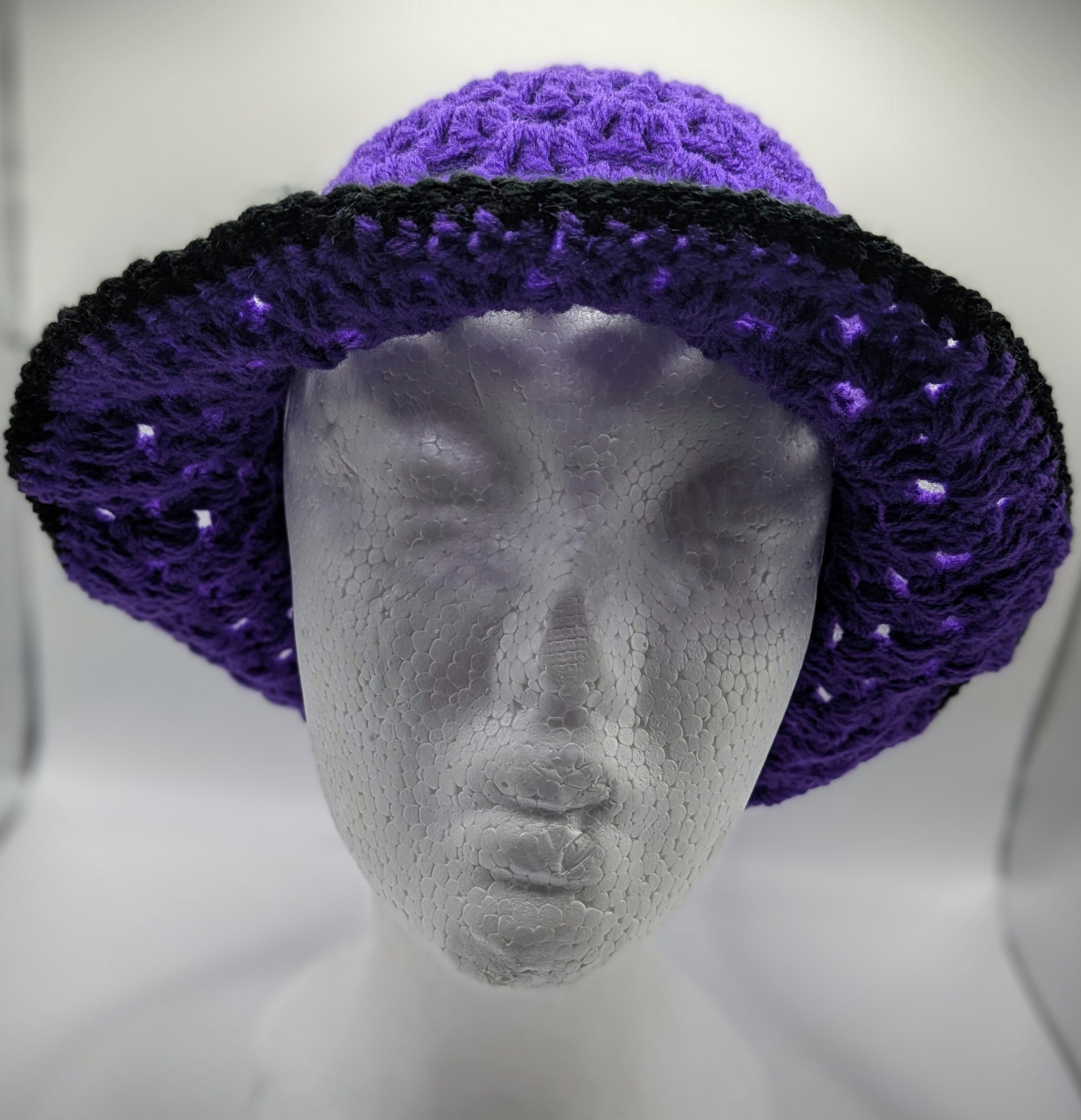 Acrylic granny square bucket hat image 1