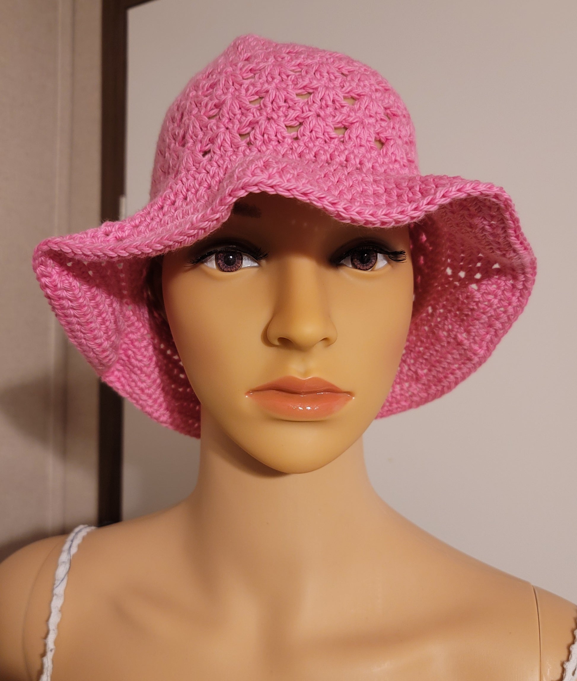 Cotton bucket hat image 4